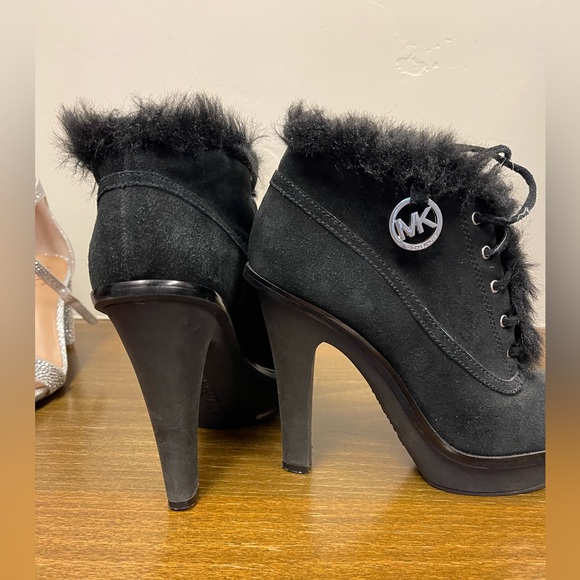 Michael Kors black Booties - Picture 2 of 5